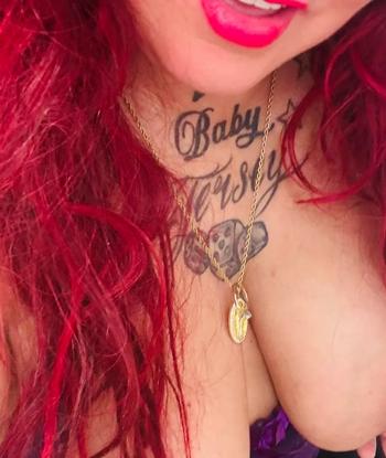 Tia 604.674.9945, 38 Mixed female escort, Prince George